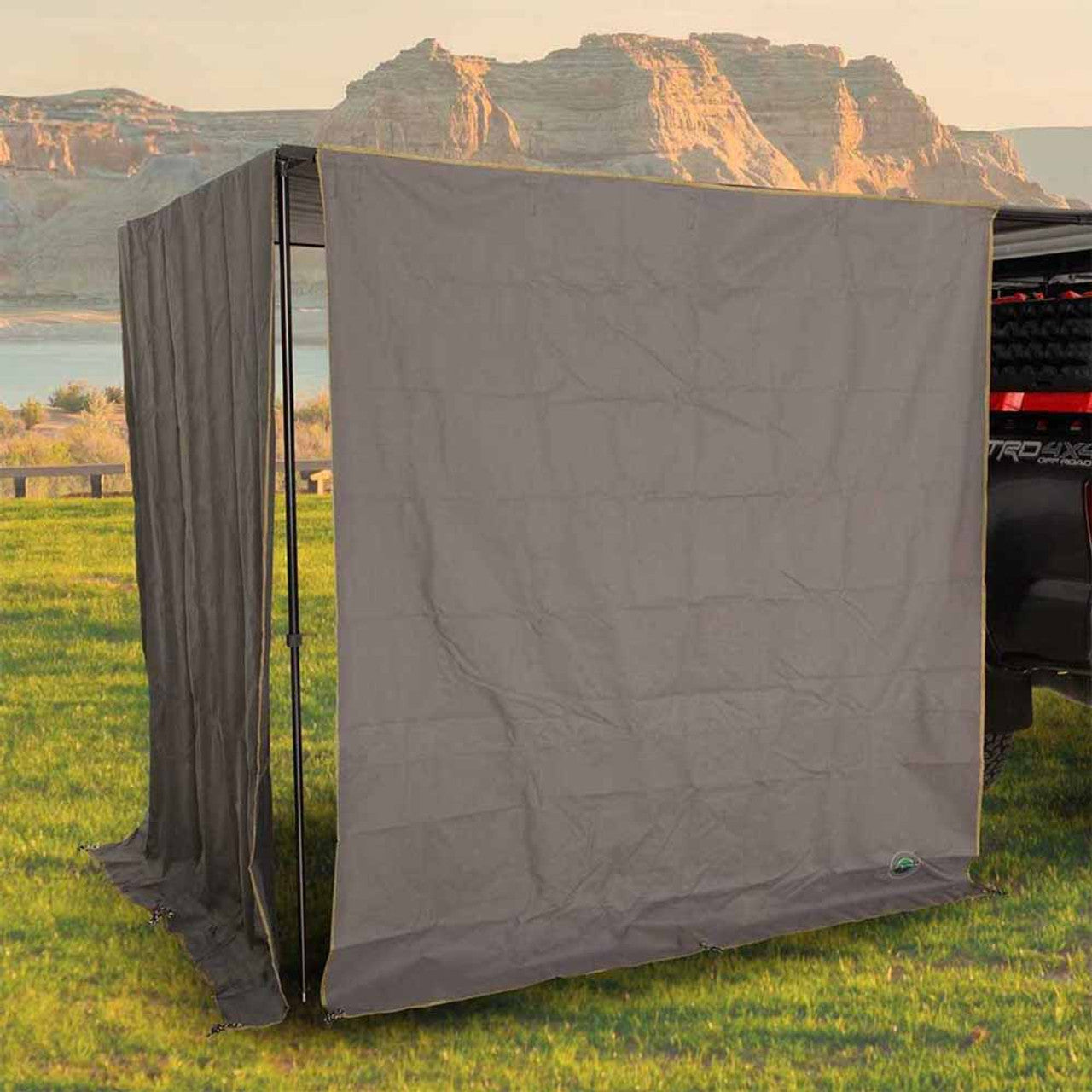 HD Nomadic 6.5’ Awning Shade Wall