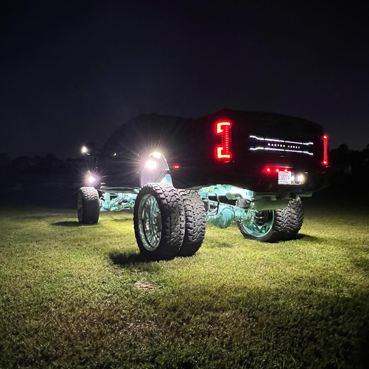 (TRUCK/JEEP) - White Single Color Rock Light Kit