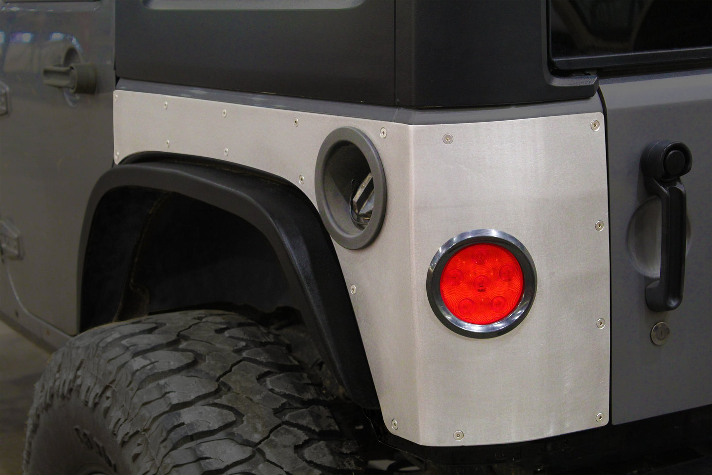 Jeep JK Steel Rear Corner Armor w/ Round Tail Light Holes for 07-18 Wrangler JK Unlimited Motobilt