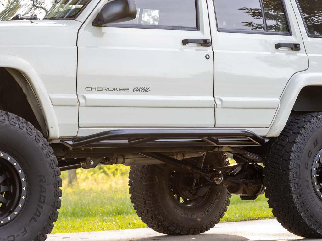 Rusty's Rocker Armor with Kicker Tube - 1984-2001 XJ Cherokee